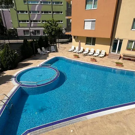 Amadeus I 25 Sunny Apartman *